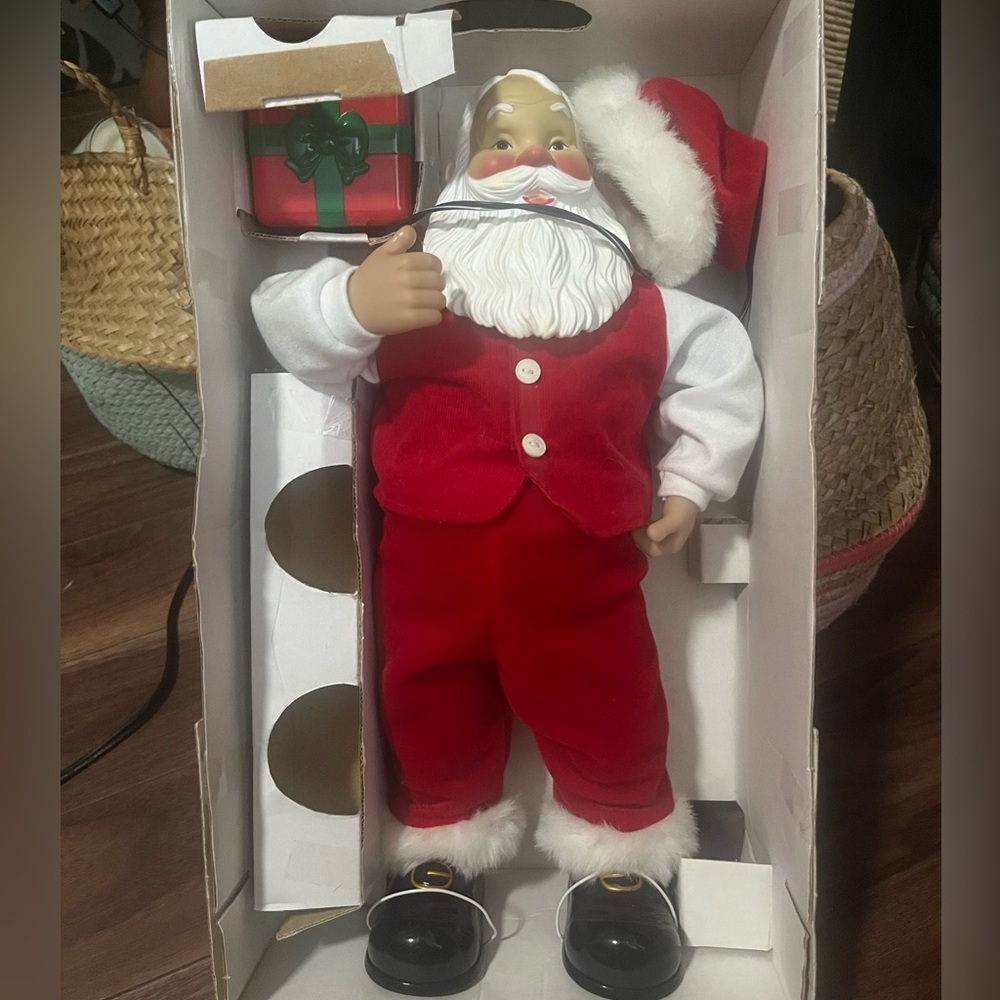 Vintage Rocking Santa all parts there and working see video - Picture 5 of 6